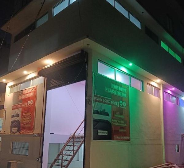 جوراكبور Oyo Pandey Ji Guesthouse المظهر الخارجي الصورة