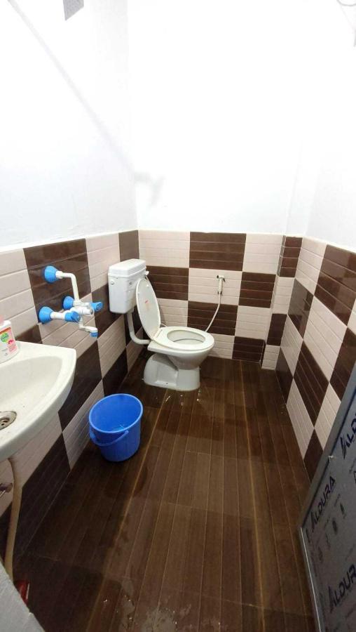 جوراكبور Oyo Pandey Ji Guesthouse المظهر الخارجي الصورة